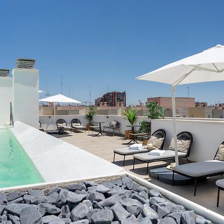Limehome Sevilla Calle Torcuato Luca De Tena - Digital Access Ngoại thất bức ảnh