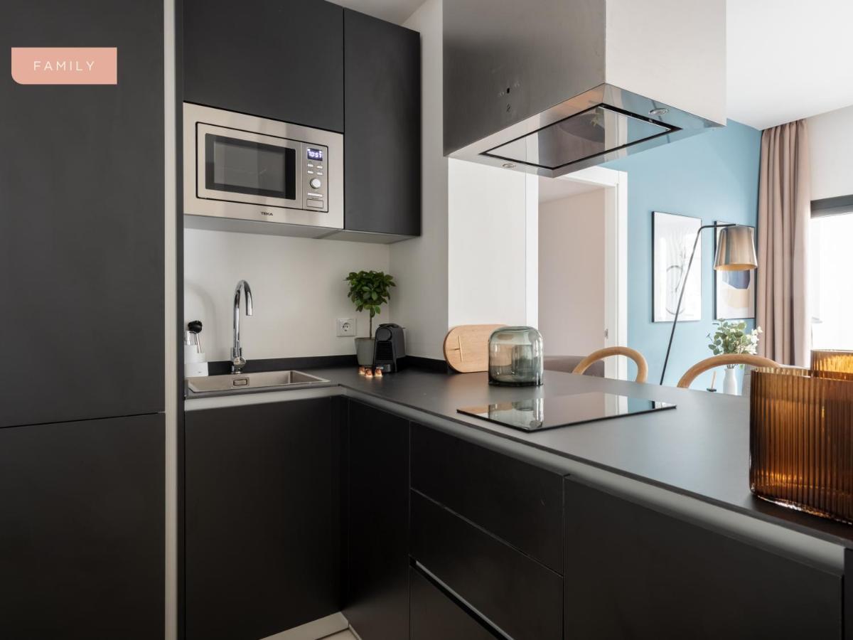 Limehome Sevilla Calle Torcuato Luca De Tena - Digital Access Ngoại thất bức ảnh
