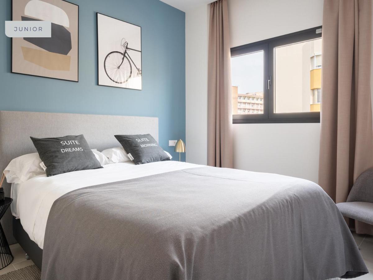 Limehome Sevilla Calle Torcuato Luca De Tena - Digital Access Ngoại thất bức ảnh