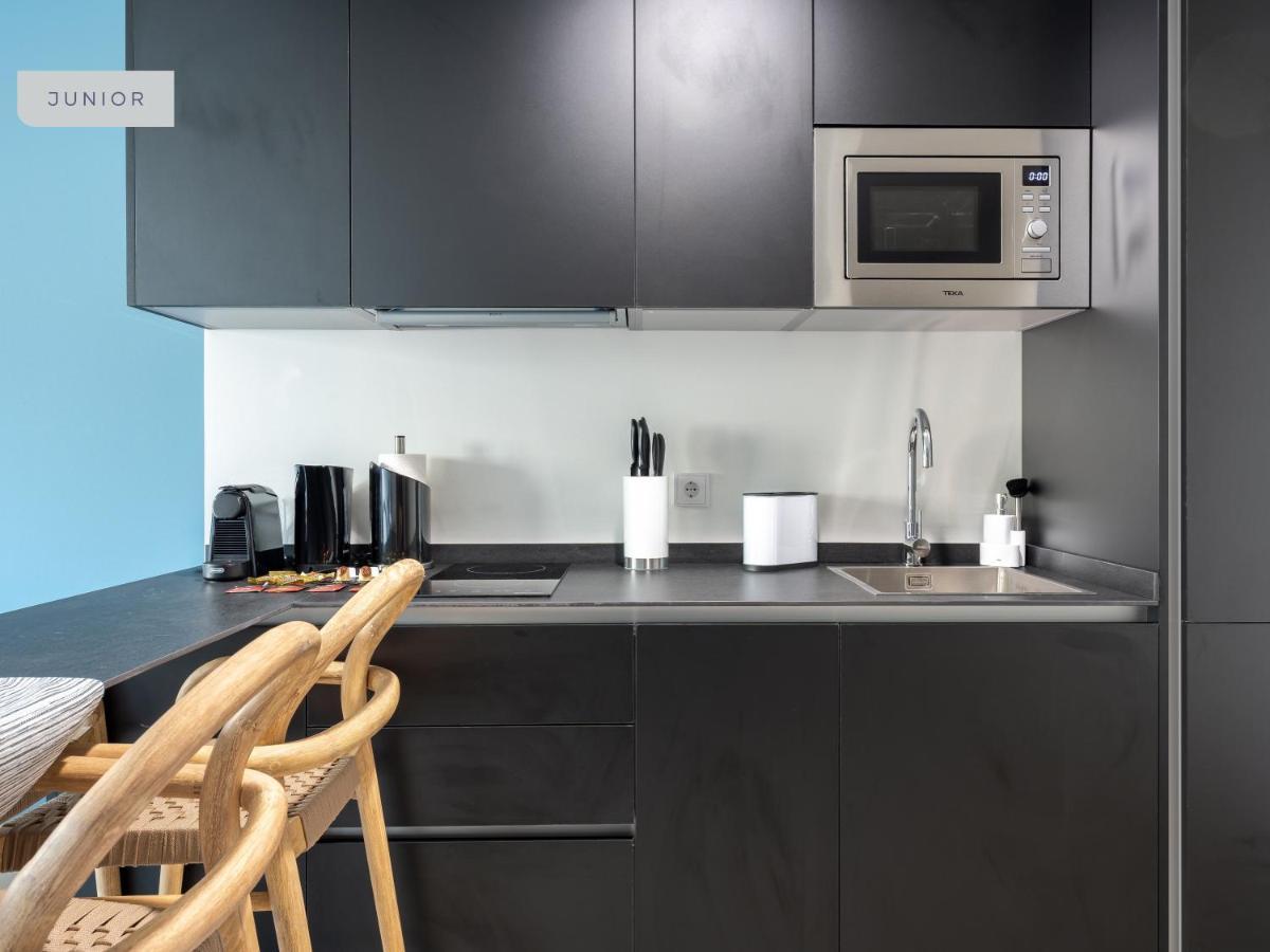 Limehome Sevilla Calle Torcuato Luca De Tena - Digital Access Ngoại thất bức ảnh
