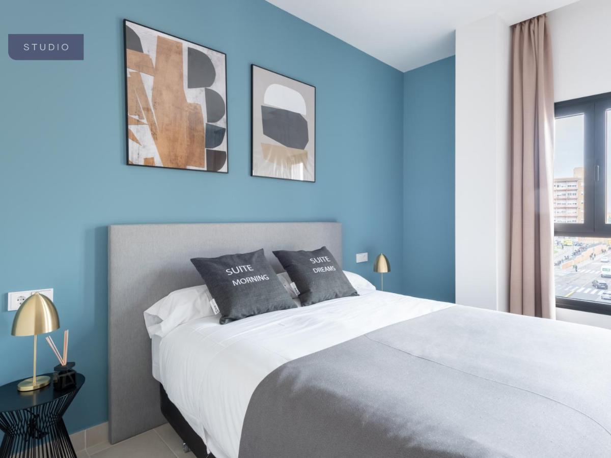 Limehome Sevilla Calle Torcuato Luca De Tena - Digital Access Ngoại thất bức ảnh